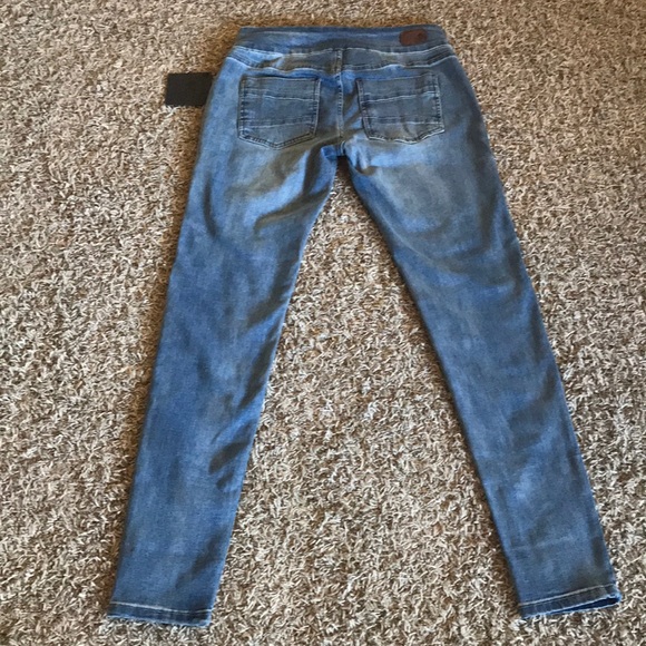 Rubberband Skinny Jeans- Stretchy - Picture 2 of 4